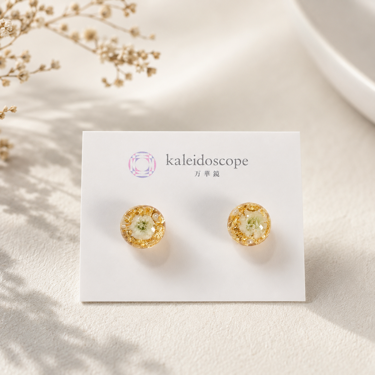 かすみ草のピアス｜Baby's breath – kaleidoscope -万華鏡-